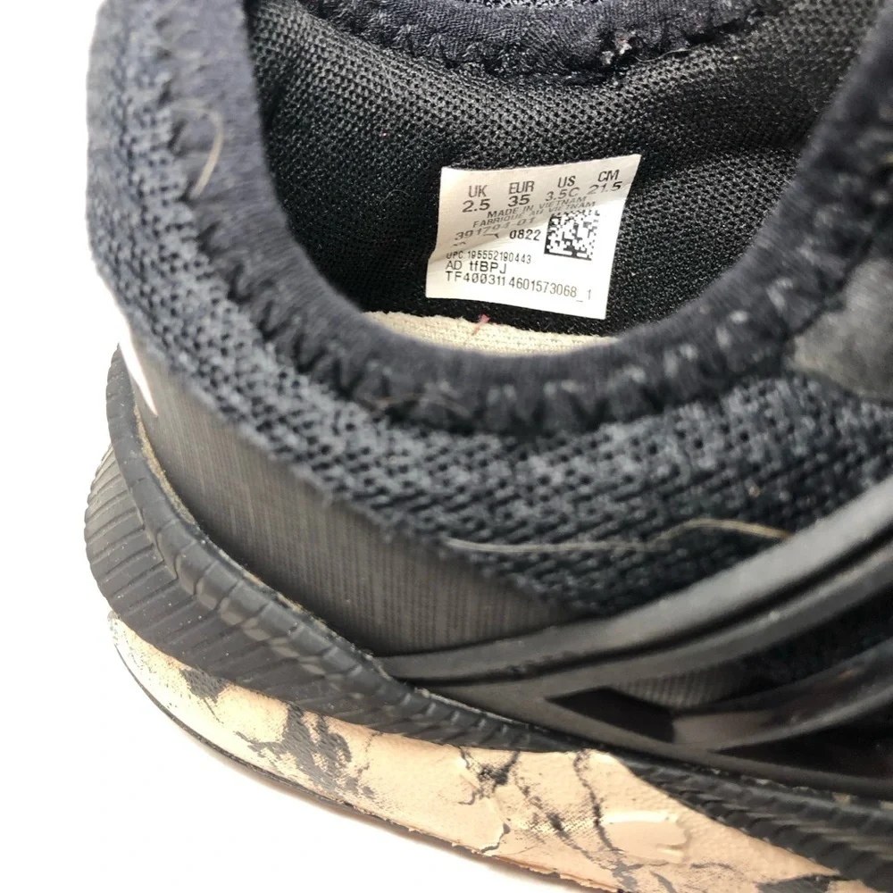 Puma stylish sneakers